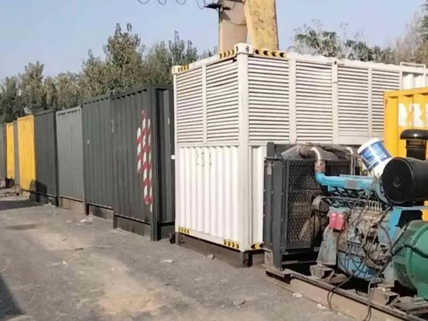 儋州200KW柴油发电机机组每小时油耗是多少？